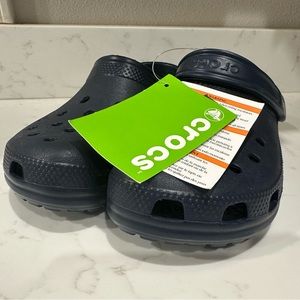 Crocs Classic Navy unisex size 7/9